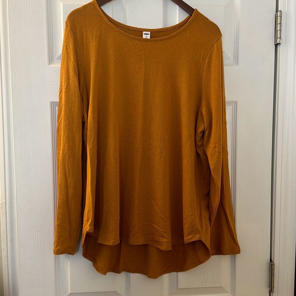 OLD NAVY long sleeve high-low hem tunic